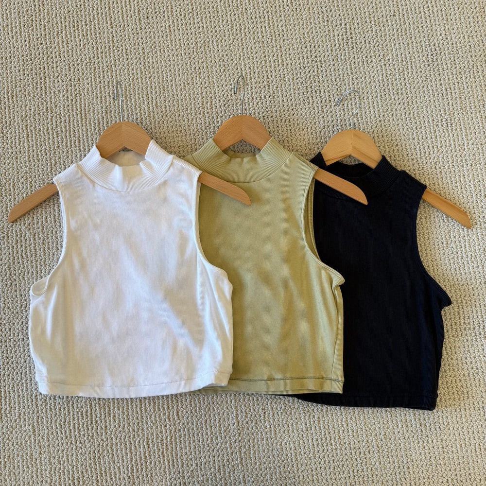 Everlane Mock Neck Tank Bundle